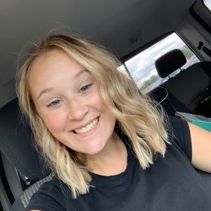 Meet your Posher, Jillian